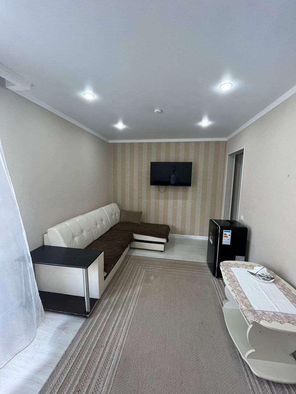 Фотографии номера Улучшенный номер-студия в Гостинице Башня Кисловодск