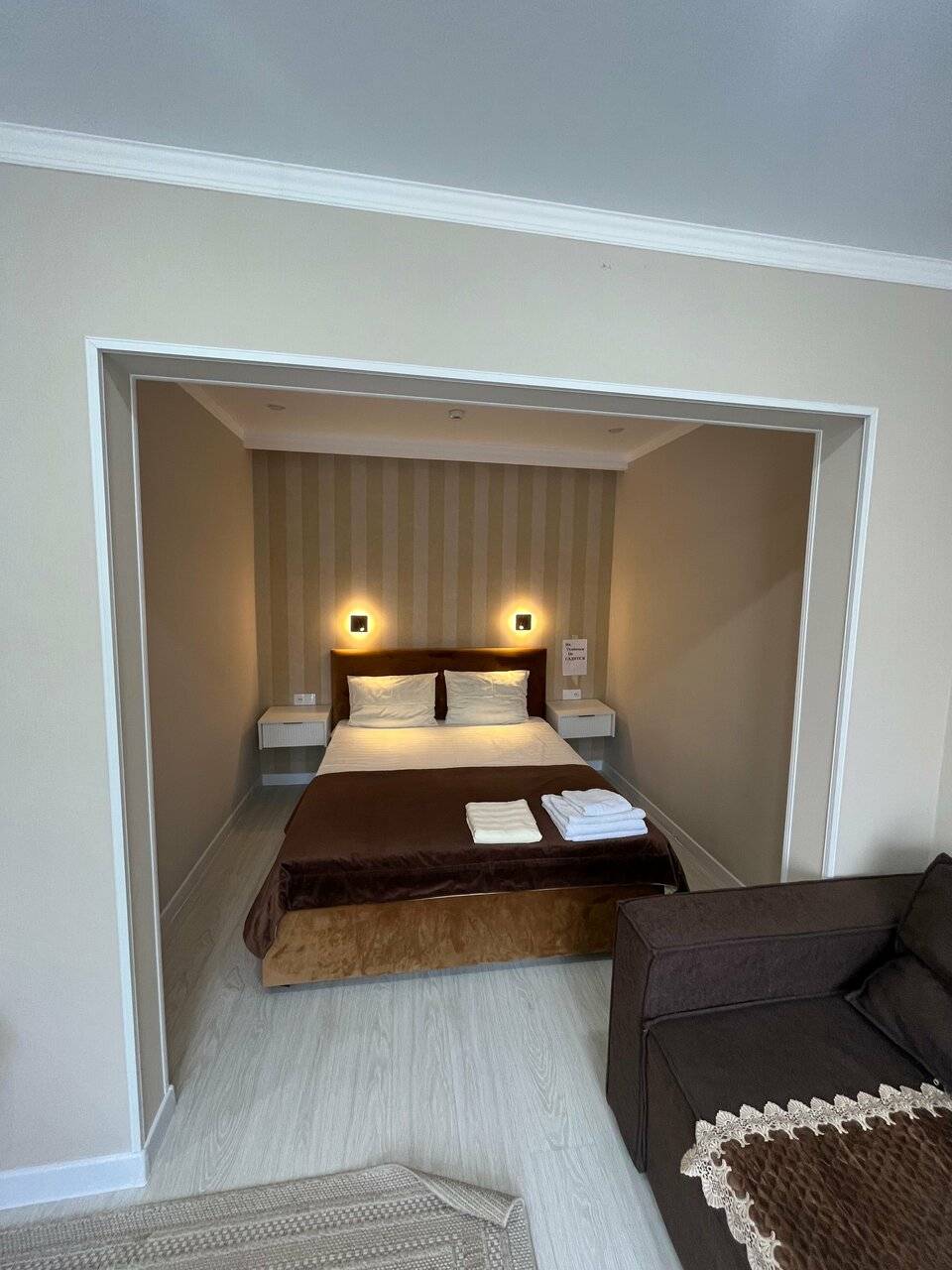 Фотографии номера Улучшенный номер-студия в Гостинице Башня Кисловодск