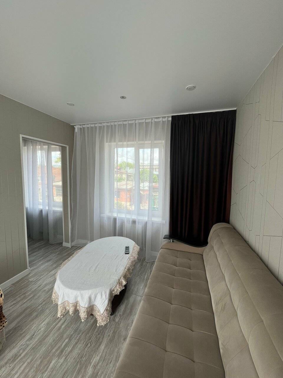 Фотографии номера Трехместный номер «Комфорт» в Гостинице Башня Кисловодск