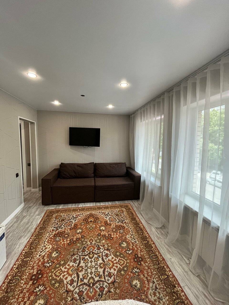 Фотографии номера Улучшенный номер-студия в Гостинице Башня Кисловодск